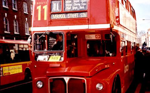 London Skip the high priced tour and ride the city bus Stars